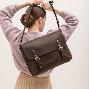 Personalized messenger bag for women, Messenger crossbody bag, Laptop briefcase women, Leather satchel bag for women, Work messenger bag image 2