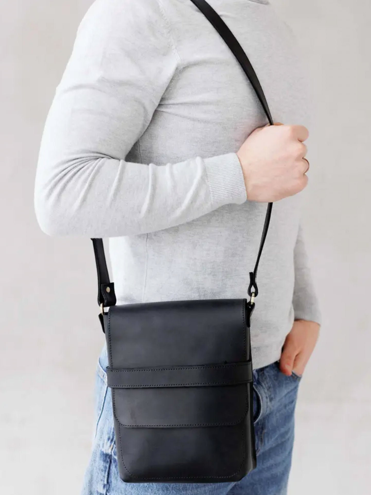 Gents shoulder bag sale