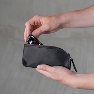 Brillenetui mit Reißverschluss, Brillenetui aus Leder mit Initialen, Brillenetui mit Initialen, Brillenetui aus Leder, Brillenetui aus Leder