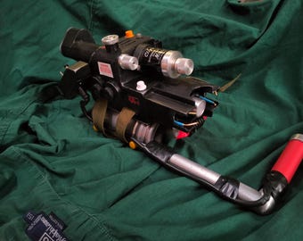 ghostbusters frozen empire compact arm thrower