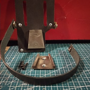 Ghost Trap Holster v-hook Ghostbusters mattel spirit