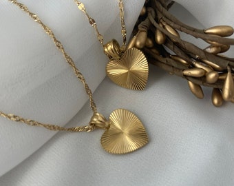 GOLD Heart Necklace with Engraving Striped Heart Pendant Christmas Gift for Her Love Necklace WATERPROOF Jewelry for Girlfriend