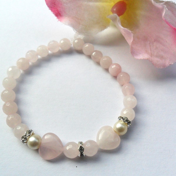 Bracelet perle quartz rose et coeur, perles blanches, strass, perle facetté pierre naturelle, cadeau fête des mères, cadeau Saint Valentin