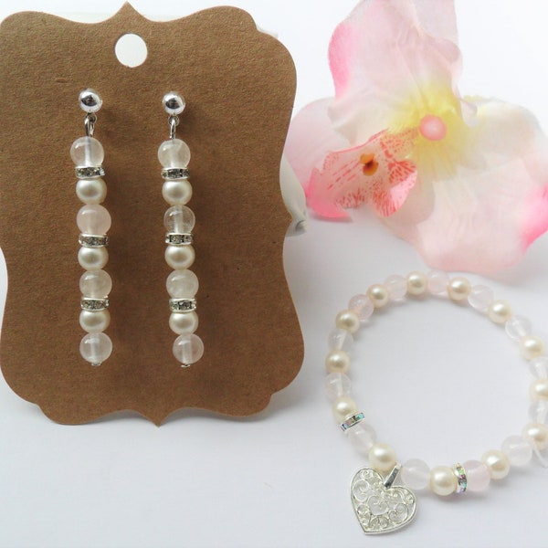 Parure bijoux perle quartz rose bracelet et boucle d'oreilles, perle pierre naturelle, perle blanche et strass, cadeau femme, bijoux fille