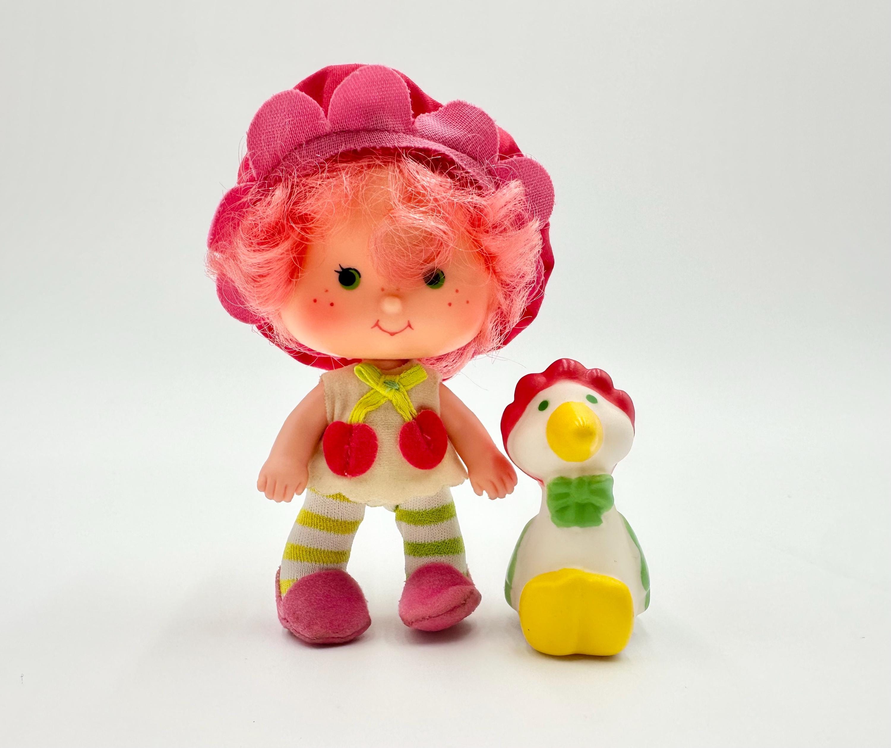 Vintage 1980s Kenner Strawberry Shortcake Friend Cherry Cuddler