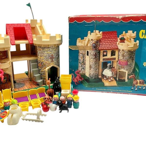 Vintage 1974 Fisher-Price Play Family Castle #993 Complete with box and Extras