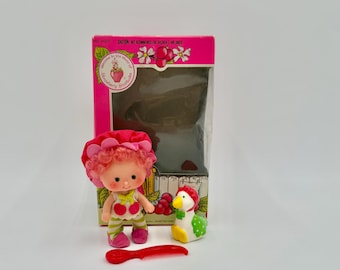 Muñeca Kenner Cherry Cuddler con grosella, edición vintage de 1982, en caja abierta, n.° 44220.