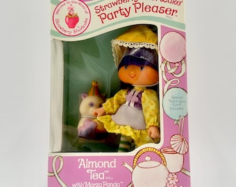 2006 Strawberry Shortcake Pets Tea Dreams Marza Panda New in