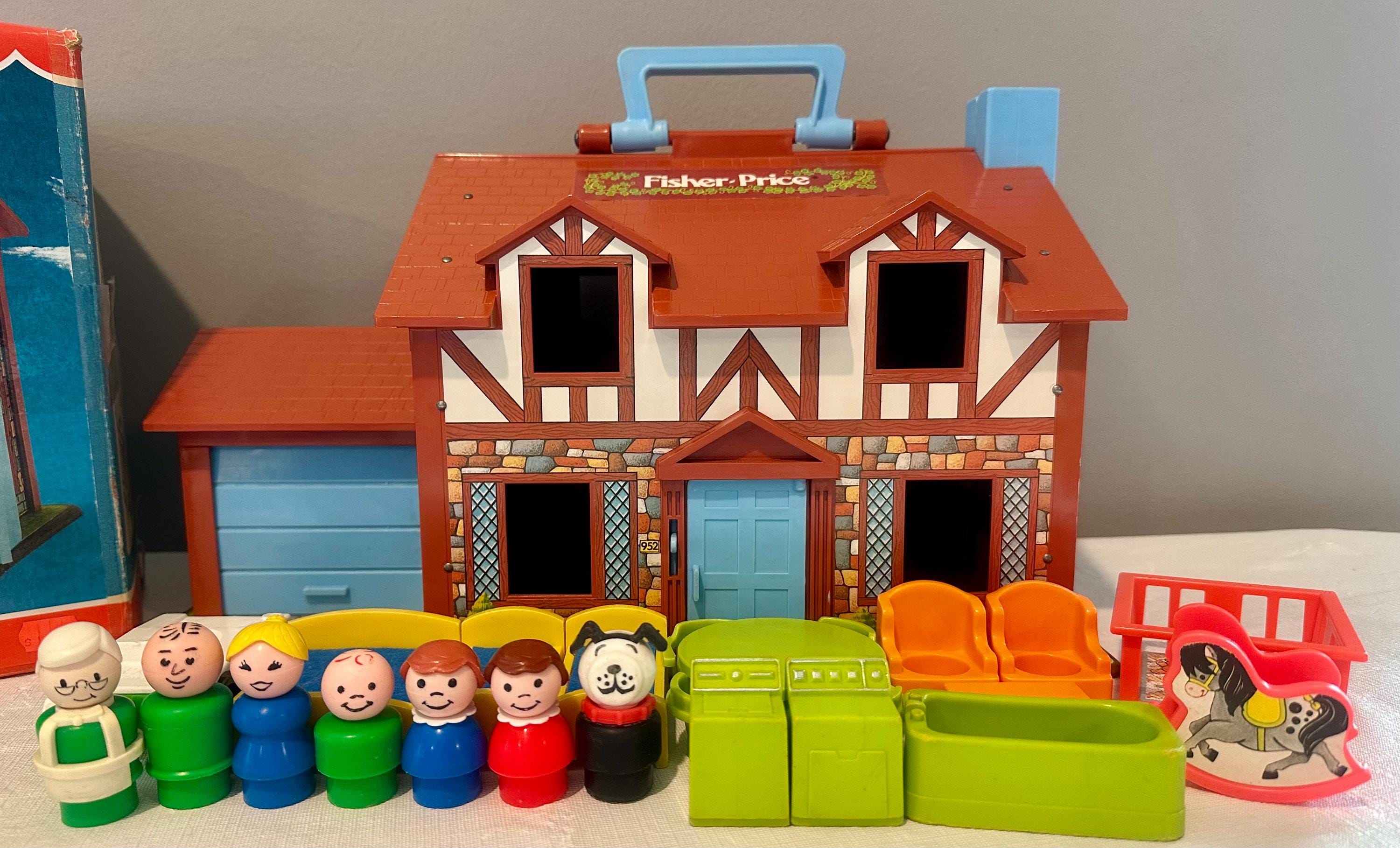 Vintage Fisher-price Play Family Brown House #952 Complete