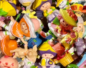 Vintage Strawberry Shortcake Blueberry Muffin Garden Shoppe