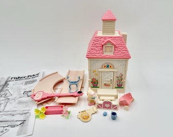 PRECIOUS PLACES VILLAGE aux clefs magiques FISHER PRICE 1988 - PONY