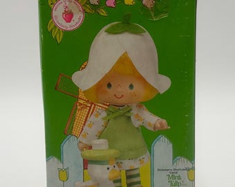 Vintage Kenner 1980s Strawberry Shortcake Mint Tulip With Pet