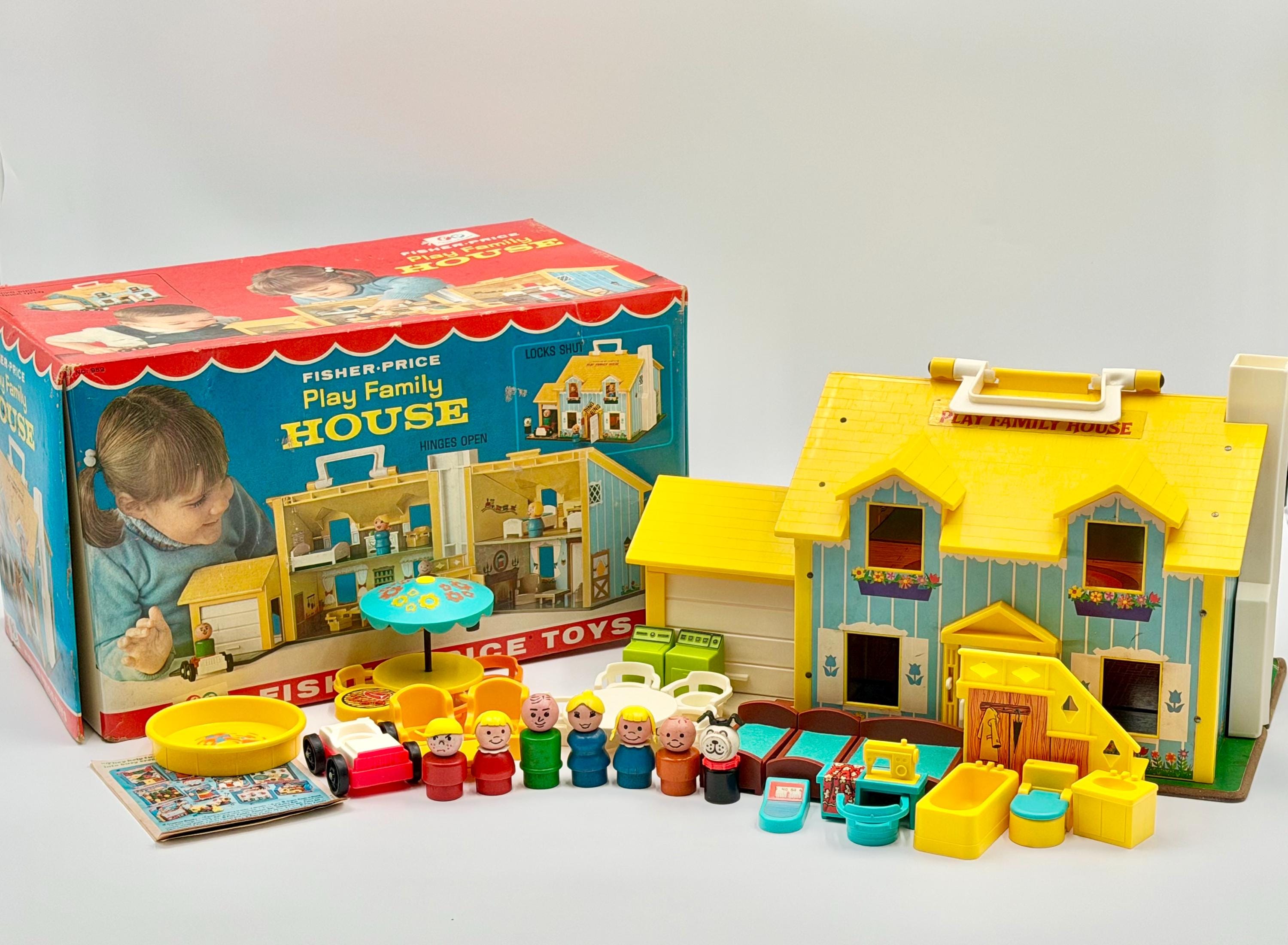 Vintage 1969 Fisher-price 1st Edition #952 Yellow House With Box