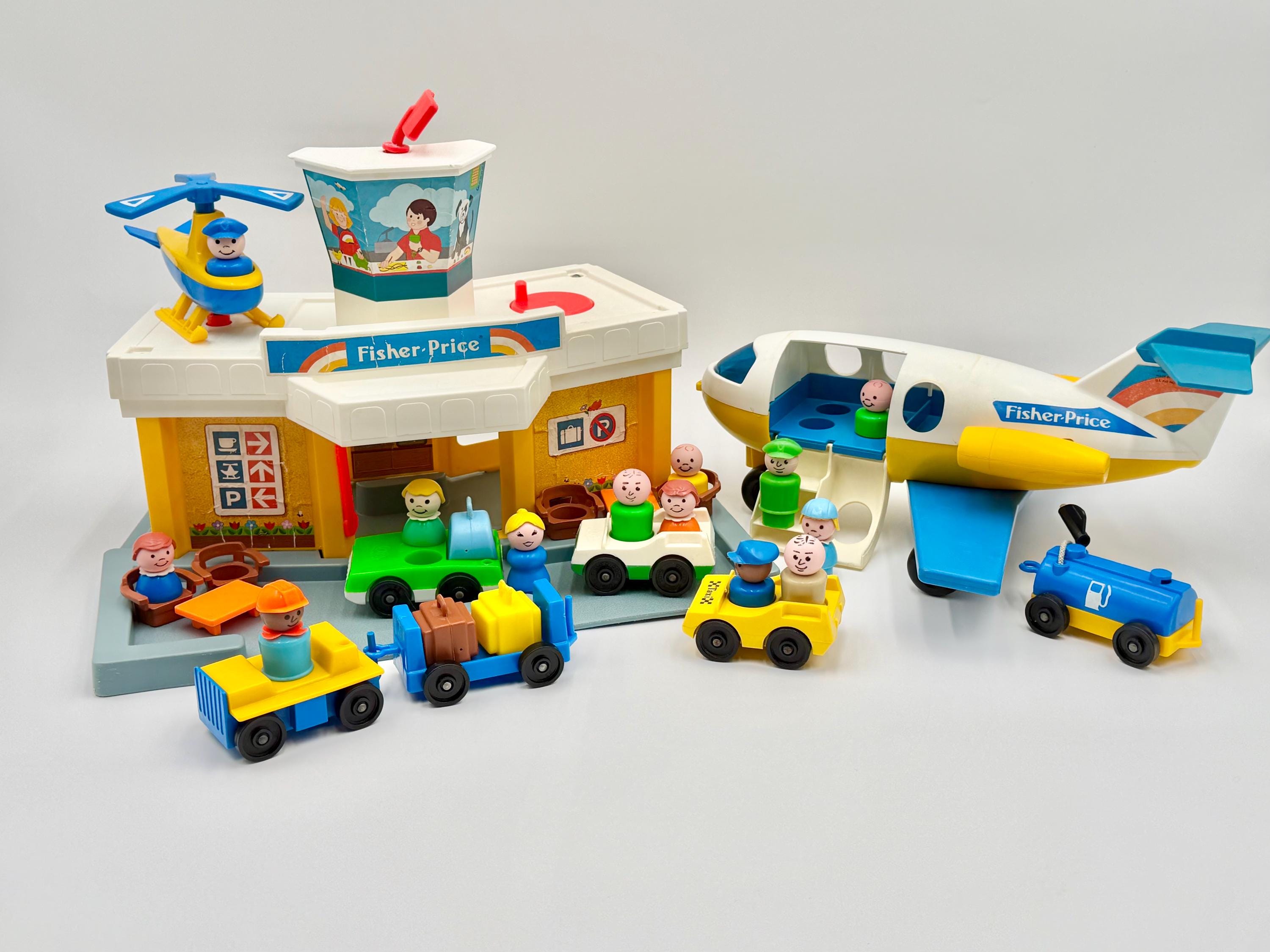 Vintage 1980s Fisher-price Play Family Jetport #933 Complete With