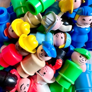 Little People vintage de Fisher-Price n.° 2 de 6 listados: granjeros, trabajadores de la construcción, socorristas, pilotos, carteros, etc.