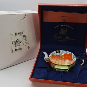 Charlotte Di Vita MBE Ornamental Teapot Edition Bedroom at Aries - Van Gogh