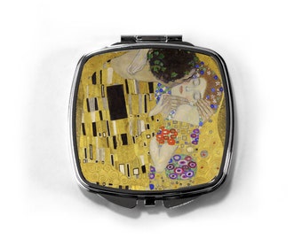 Gustav Klimt's The Kiss Compact Mirror, Past Times Pocket Mirror, Makeup Vintage Compact. Ideal Arty Gift, Romantic Gift, Wedding Favour