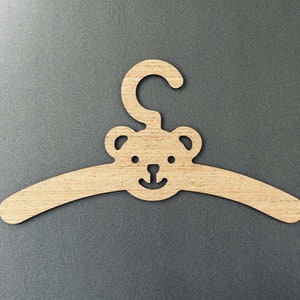 Pacchetto SVG tagliato al laser per grucce per bambini / Design per bambini grucce per bambini / Design divertente per bambini Pacchetto SVG per vestiti per bambini di Oxee, bambino in legno