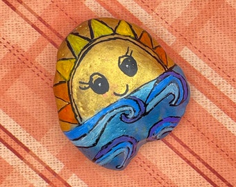 Amanecer sonriente sobre las olas del océano, Eres mi sol, Rocas pintadas con diversión de verano, Arte en piedra pintada