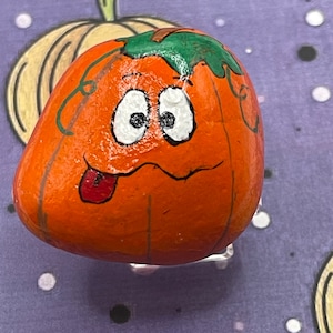 Hand Painted Rock, Cartoon Face Orange Pumpkin, Fall Art Halloween Art, Pebble Art, Stone Painting, Kindness Rocks, Acrylic Painting, Sealed