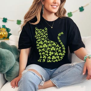 St. Patrick&#39;s Day Cat Shirt, Lucky Shamrock Cat Sweatshirt, Clover Cat T-Shirt, Irish Cat Sweater, Cat Shamrock Tee, Cat Lover Shirt