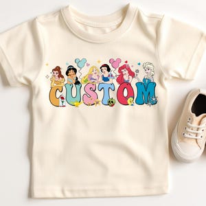 Camiseta personalizada con nombre de princesa, camiseta con alfabetos de princesas Disney, suéter de cumpleaños de princesa, camiseta para viaje familiar a Disneyland, camisetas para cumpleañeras
