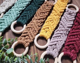 Macramé Towel Holder