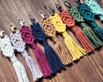 Single Diamond Macramé Keychain