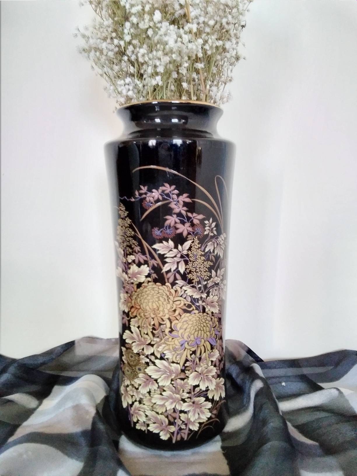 Japanese Shibata Vase With Gold Gilt Design of Chrysanthemums Etsy UK