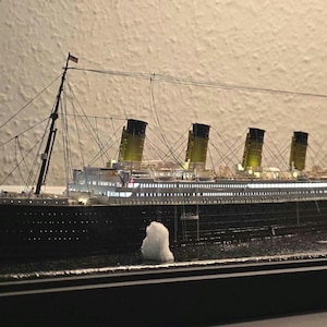 Handcrafted Titanic Model - Icy Waters Diorama