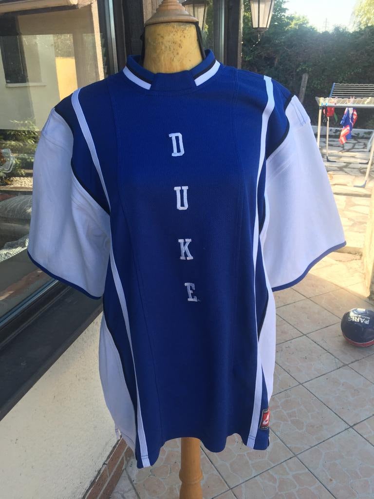 J.J. Redick Signed Duke Blue Devils Jersey (Beckett COA)