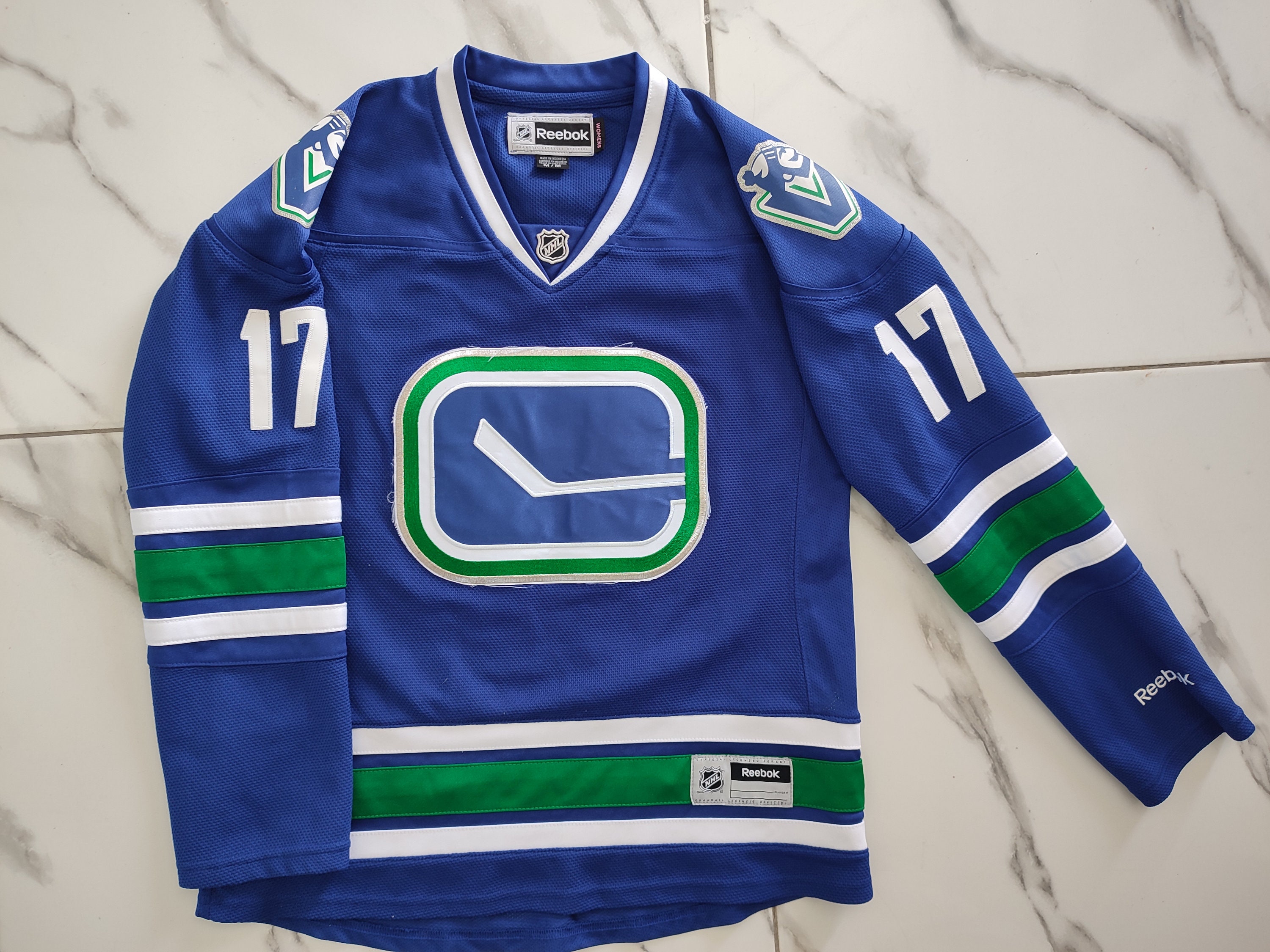 Vancouver Canucks new 3rd jersey : r/hockey