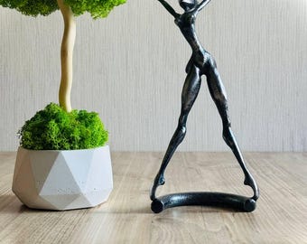 Handmade Metal Ballerina Sculpture, Iron Dancer Figurine, Modern Minimalist Art Statue, Unique Handmade Gift for Dancer or Home Decor