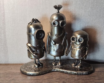 Handmade Metal Robot Family Sculpture – Industrial Steampunk Figurines, Unique Geek Gift, Rustic Home