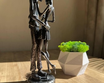 Anniversary Gift for Couple, Couple Sculpture, Wedding Gift, Romantic Home Decor, Love Statue