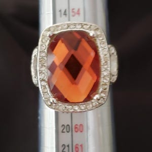 Orange Red Glass Stone Rectangle Silver Tone Ring Size 8 Flashy Statement Cocktail Ring Women Fashion Jewelry Vintage Avon