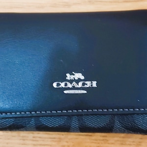 Micro-portefeuille Coach en cuir lisse avec fermeture à glissière en toile Signature CM761 SVTSQ Argent Graphite Noir