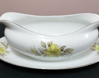 Patricia Fine China ovale serveerjuskom met bevestigd onderbord wit met zilveren rand gele bloemen vintage Japan