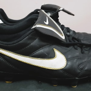 Chaussures de football Nike Tiempo en cuir, crampons, crampons pour homme, pointure 7 US UK 6
