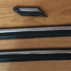 72 - 89 MERCEDES BENZ R107 Exterior Molding Trim 350SL 450SL 500SL 400SL 300SL 380SL 560SL 420SL OEM Vintage Part
