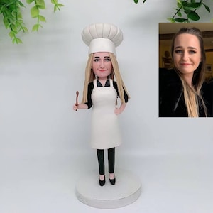 Custom female Chef bobble heads clay figure, Chef figurine, Gifts for cooking lover, Graduation gift of cooking school student, Cooking gift