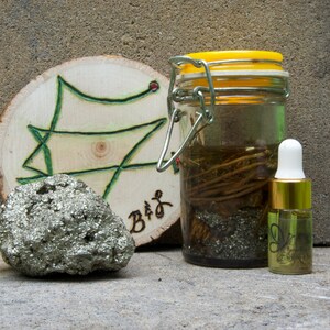 Van-Van Domination Oil (Made-to-Order Intention Oils)