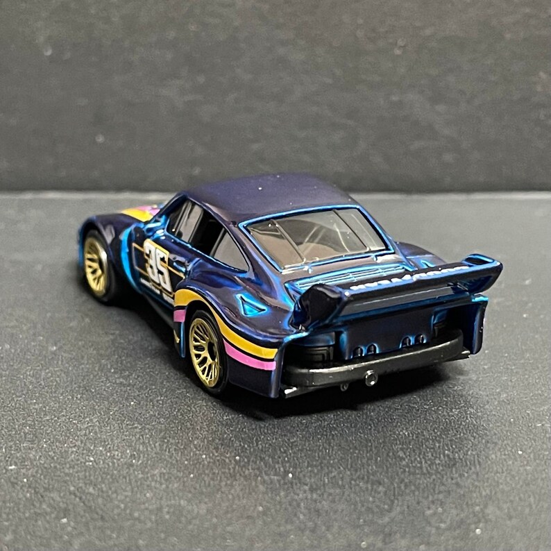 Hot wheels porsche 935