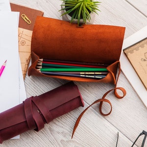 Leather pencil case,Pencil organizer case,Monogrammed pencil case,Leather pencil pouch,Leather pen holder,Personalized pencil case