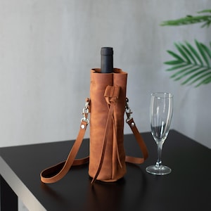 Leather wine bag, Wine holder bag, Leather wine tote, Wine carrier leather, Wine tote bag, Leather wine bottle holder, Monogram wine tote