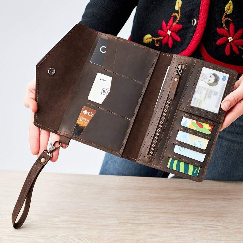 Cartera de viaje de cuero, Cartera de viaje personalizada, Organizador de cartera de viaje, Idea de regalo de viajero, Cartera de documentos de viaje, Organizador de viaje de cuero imagen 9