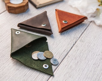 Triangle coin purse,Leather coin pouch,Leather coin purse,Small change purse,Mini coin purse,Coin wallet women,Minimalist coin purse