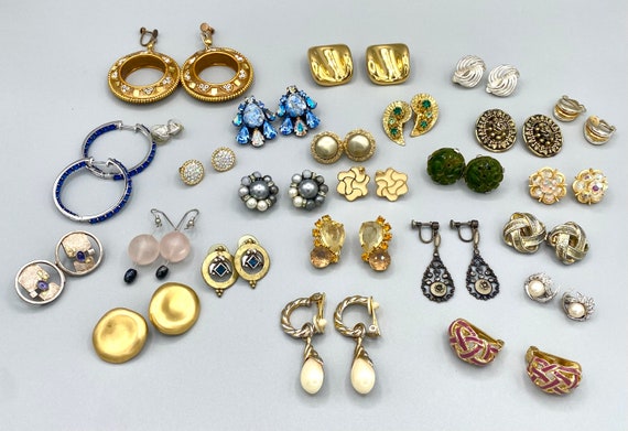 Lot of 26 PAIRS of VINTAGE Costume Jewelry EARRIN… - image 1