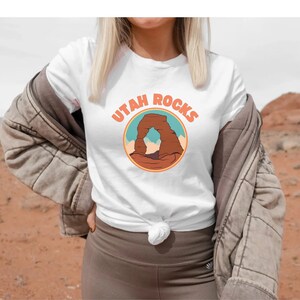 Moab Shirt, Arches Shirt, Arches National Park, Utah T-shirt, Adventure Tee, Retro National Parks Shirt, Delicate Arch, National Park Tshirt