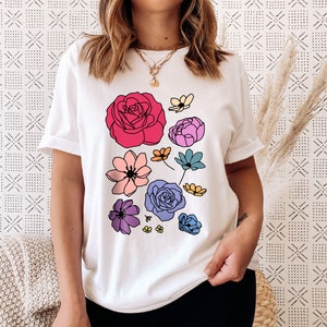 Wildflowers Pastel Floral Nature T-Shirt, Garden Shirt, Comfort Colors, Women&#39;s Graphic Tees, Boho Floral Shirt, Gift for Plant Lover